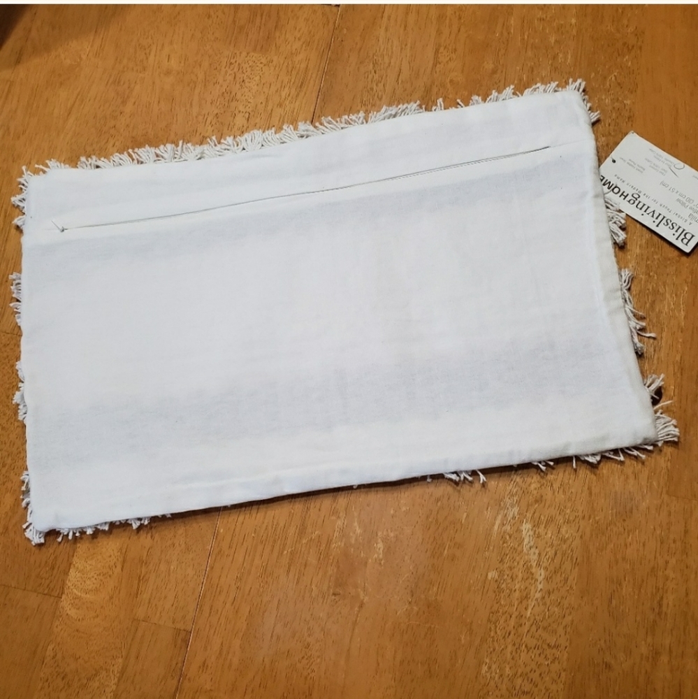 BLISSLIVING HOME Jamila Pillow Cover - Picture 4 of 6